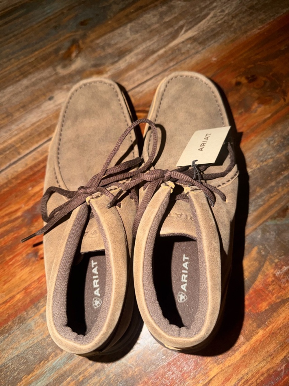 NWT Men’s Ariat Brown Spitfire Suede lace-up shoes. - Picture 4 of 6